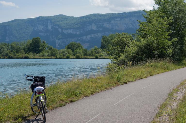 Vacances à vélo : Au bord du Rhône - De Seyssel à Lyon
