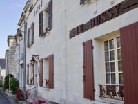  Hôtel Le Bussy*** (Montsoreau)