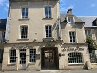 Hotel Le Saint Patrice** (Bayeux)