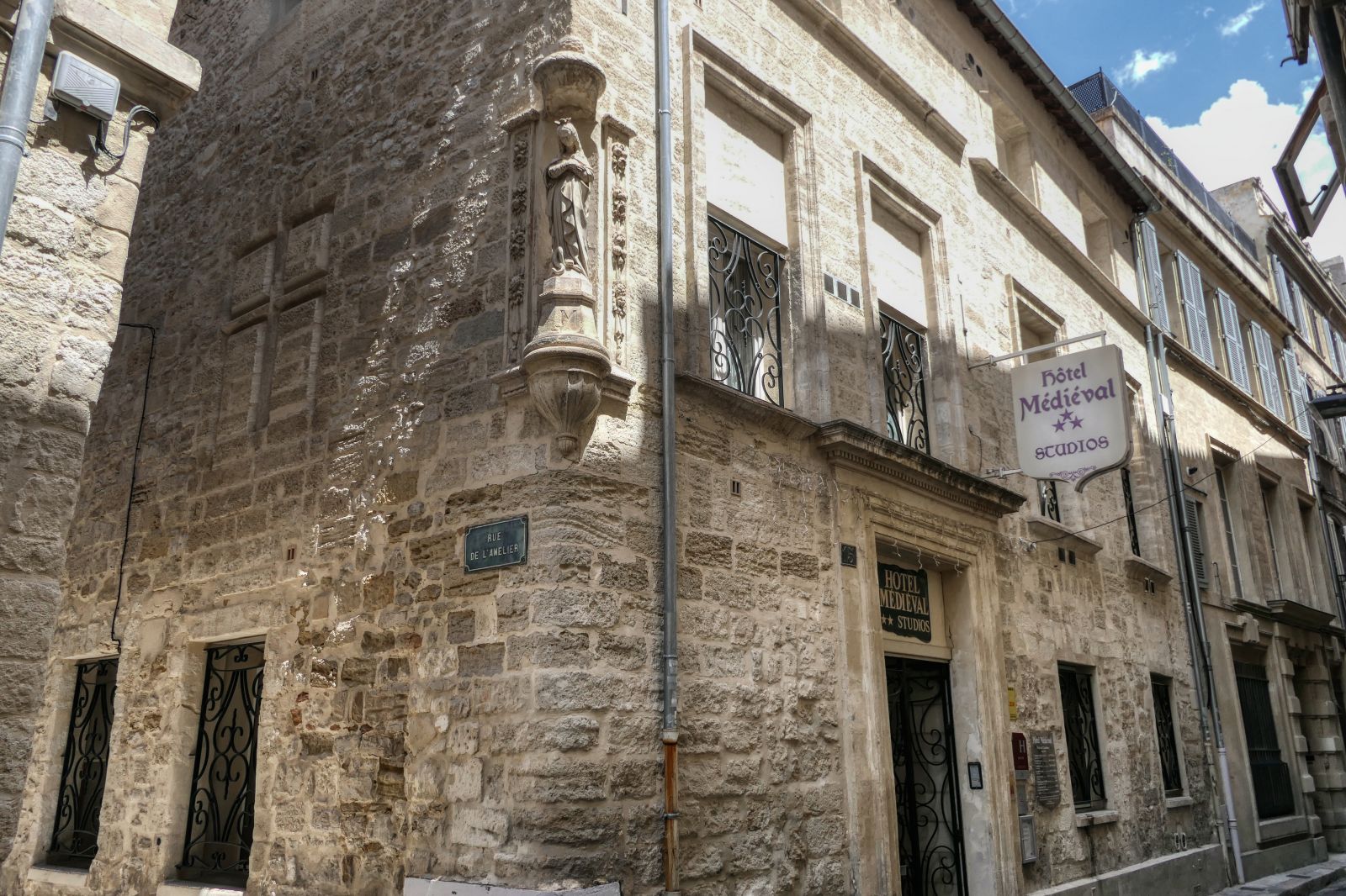  Hôtel Médiéval*** (Avignon)