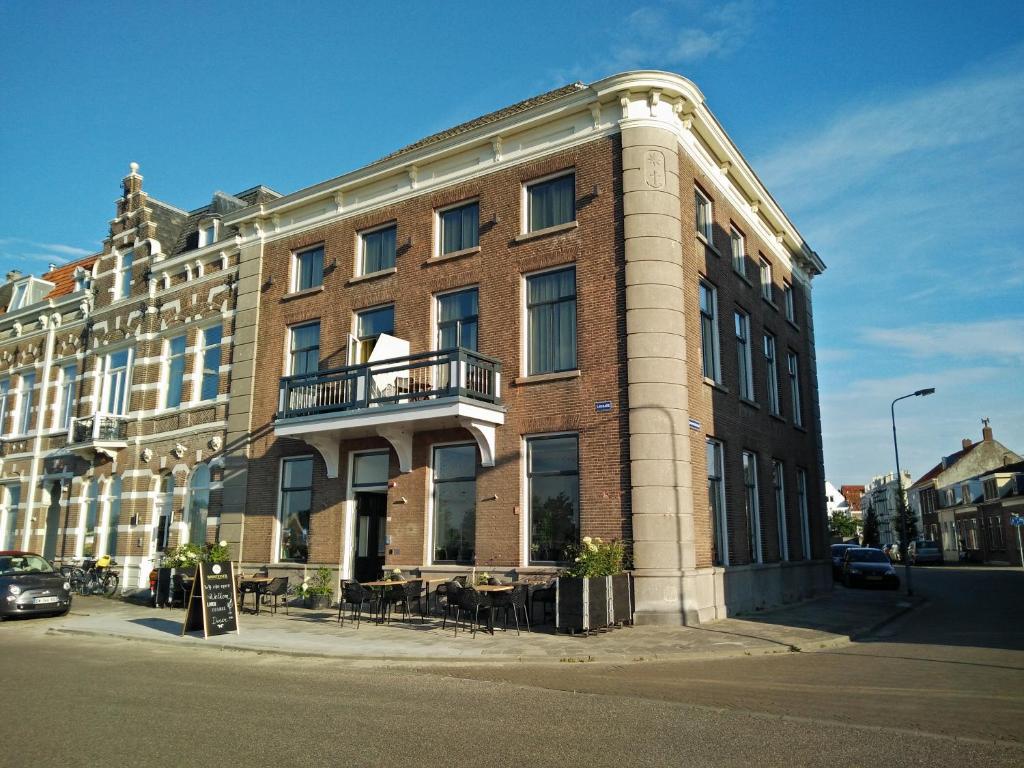  Hotel Loskade 45 **** (Middelburg)