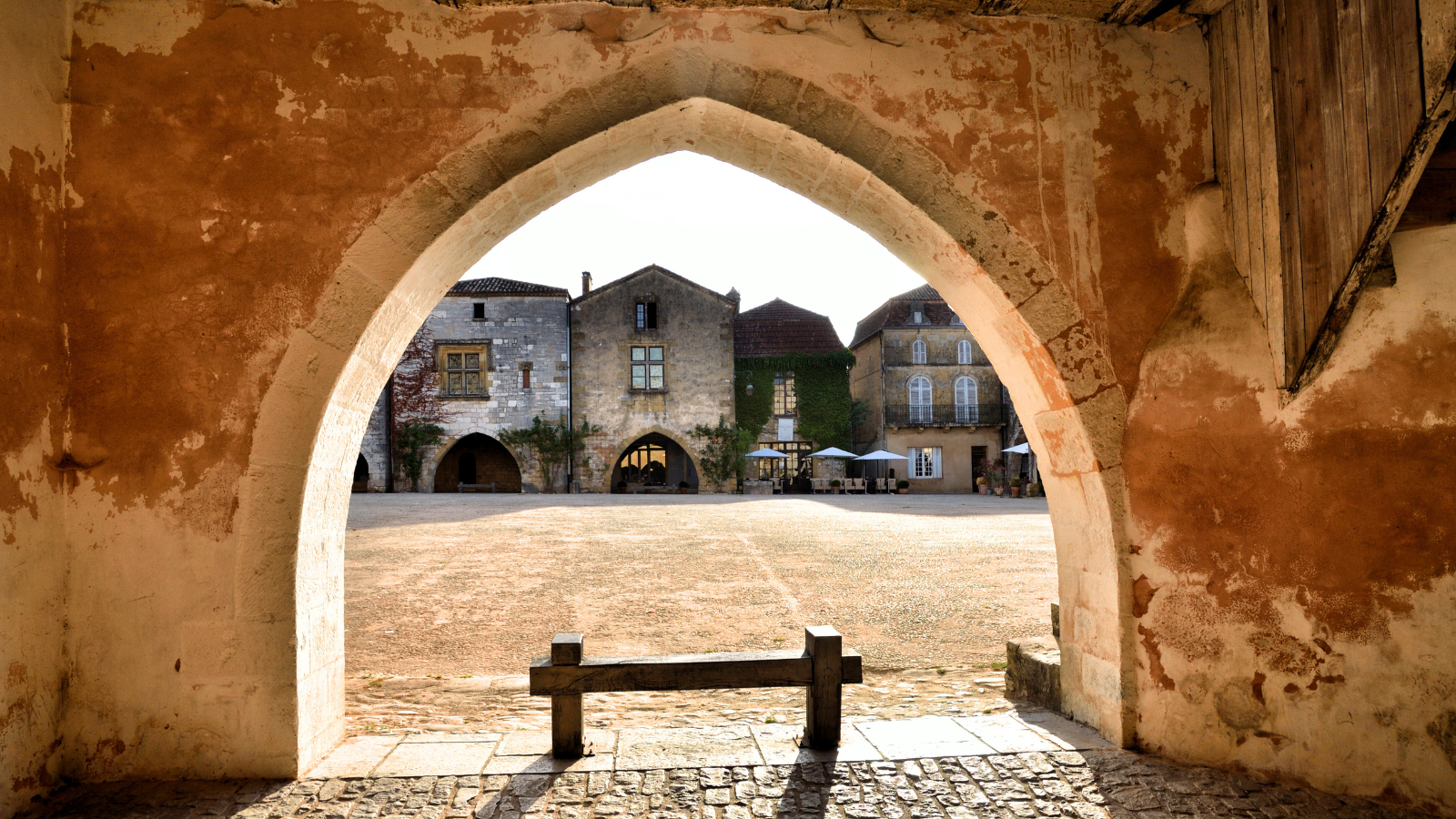 FRSB040 Highlights and hidden treasures of Dordogne - 8 days