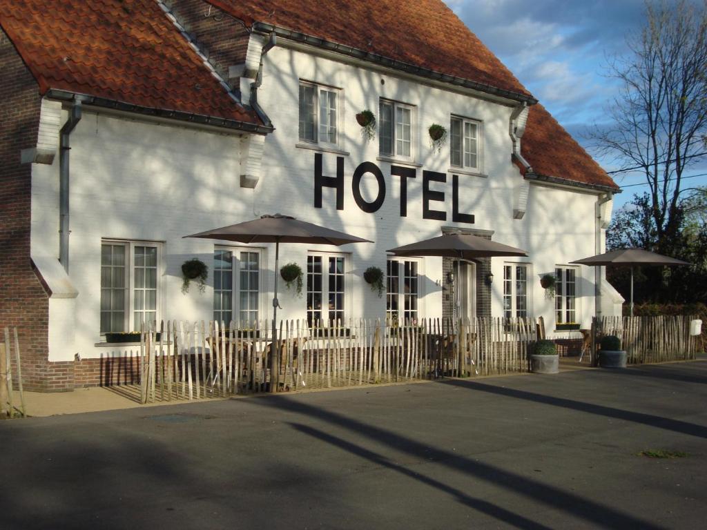 Amaryllis Hotel** (Maldegem)
