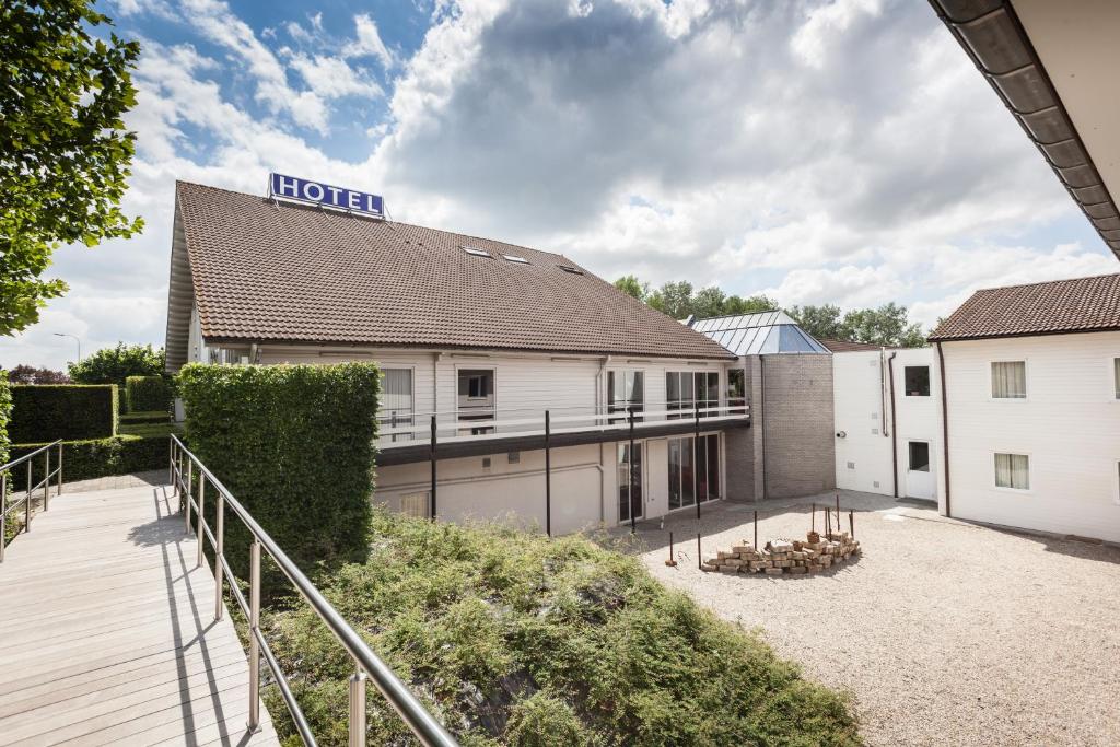 Flanders Lodge*** (Ieper)